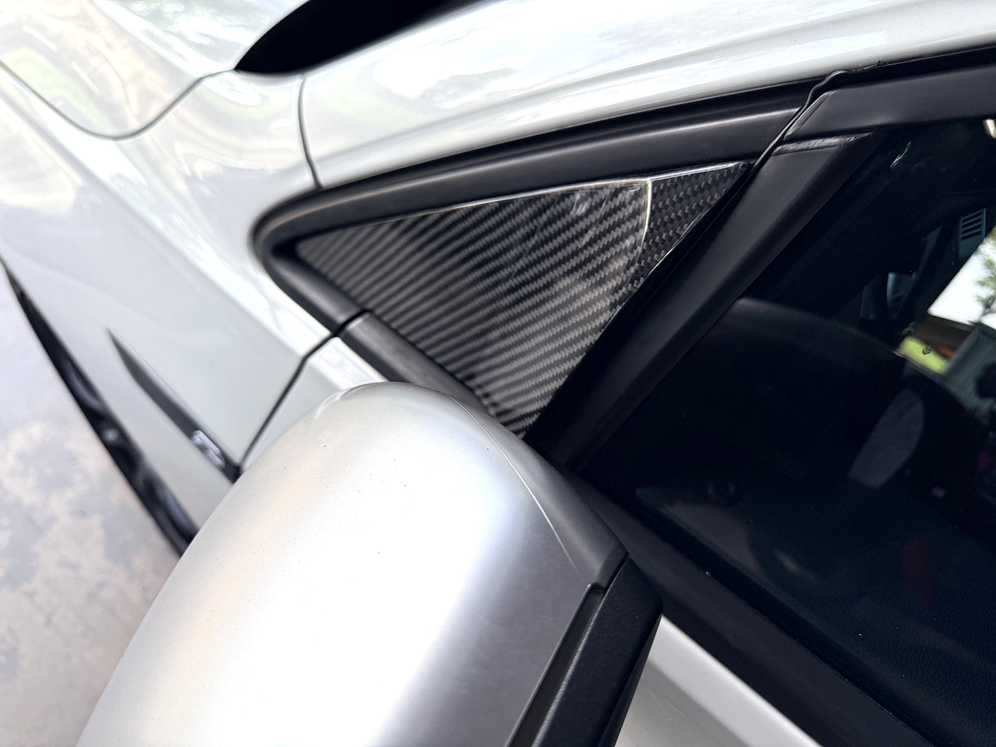 VW Golf 8 / 8.5 專用 碳纖維三角窗風噪套件 ｜全熱壓輕量化Carbon 風切聲降噪